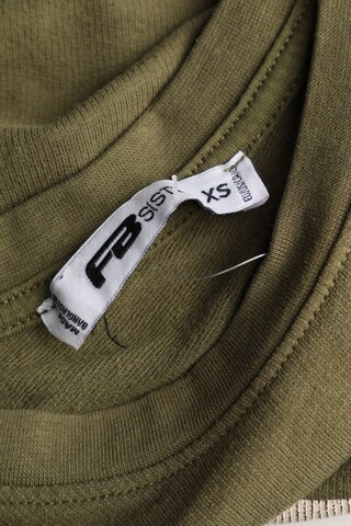 FB Sister Sweatshirt & Zip-Up Hoodie in XS in Green