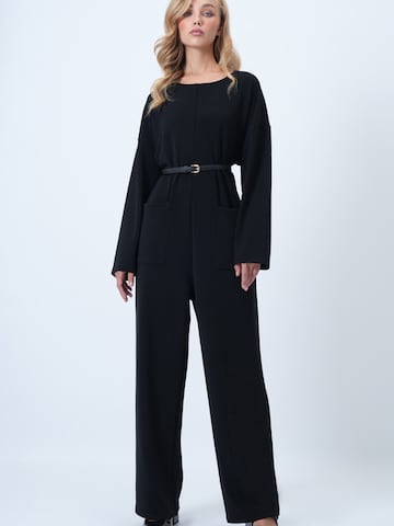 Combinaison Trend Alaçatı Stili en noir : devant