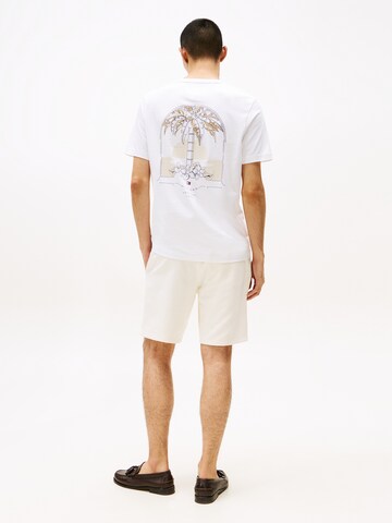 T-Shirt 'HOTEL' TOMMY HILFIGER en blanc : devant