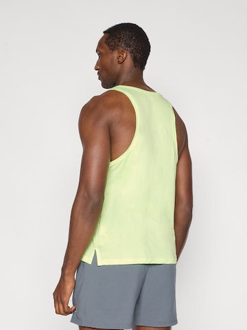 new balance Функциональная футболка 'Essentials' в Желтый