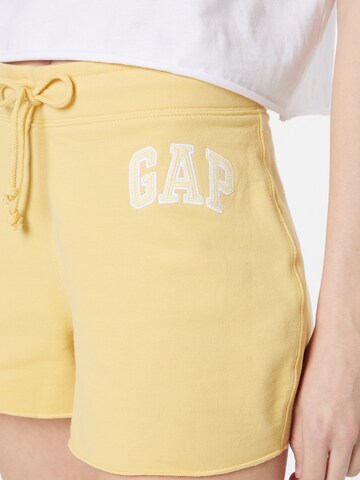 Regular Pantalon 'HERITAGE' GAP en jaune