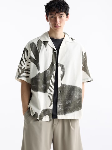 Comfort fit Camicia di Pull&Bear in bianco: frontale