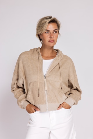 Zhrill Blazer in Beige: front