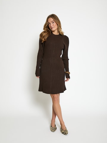 Robes en maille 'Anna' Peppercorn en marron