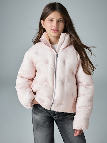 smALLSAINTS Winter jacket in Pink: front