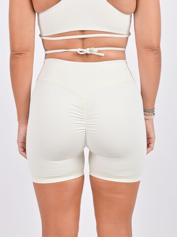 Kadoo Slim fit Trousers 'Wave (recycelt)' in White