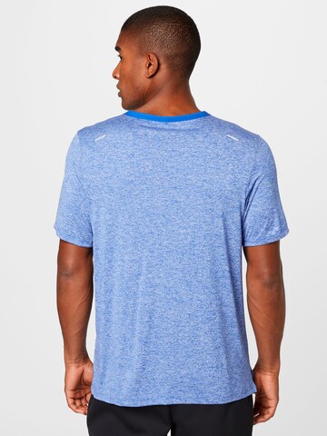 NIKE Functioneel shirt 'Rise 365' in Blauw