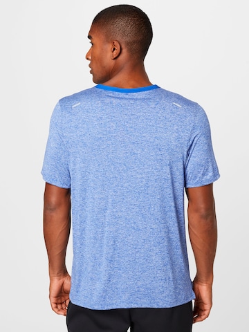 NIKE Funktionsshirt 'Rise 365' in Blau