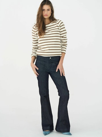 Ivy Copenhagen Flared Jeans ' Ann ' i blå
