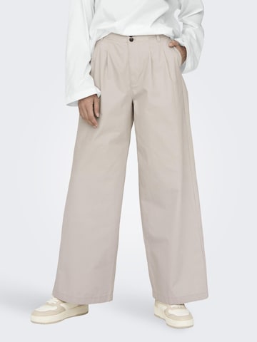 ONLY Wide leg Pleat-Front Pants in Beige: front