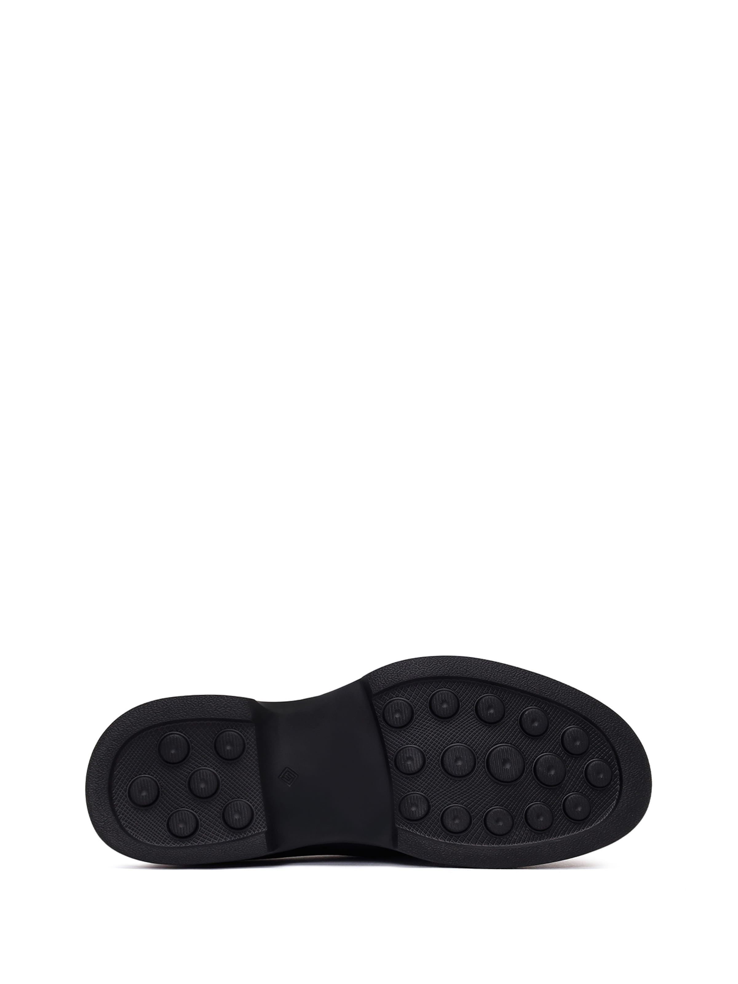 Chaussure à lacets Derimod en noir