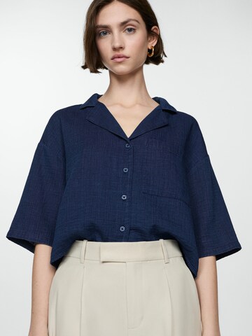 MANGO Blouse 'BAMBIE' in Blauw: voorkant