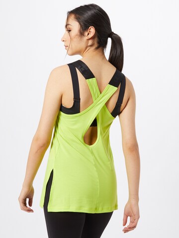 Champion Authentic Athletic Apparel Sporttop in Grün