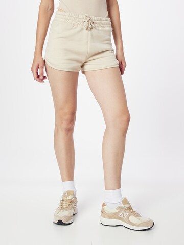 Nasty Gal Regular Shorts in Beige: Vorderseite