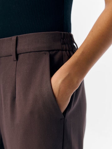 OBJECT - Slimfit Pantalón plisado 'OBJLisa' en marrón