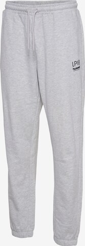 Effilé Pantalon Hummel en gris