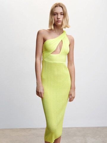 MANGO Stickad klänning 'Twister' i gul: framsida