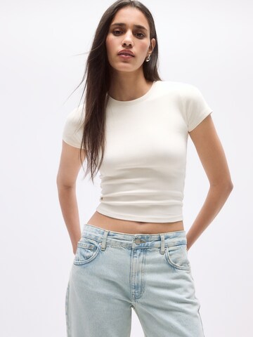 Tricou de la Pull&Bear pe albastru: față