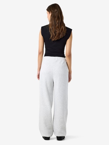 Noisy may - Loosefit Pantalón 'NMVilla' en gris