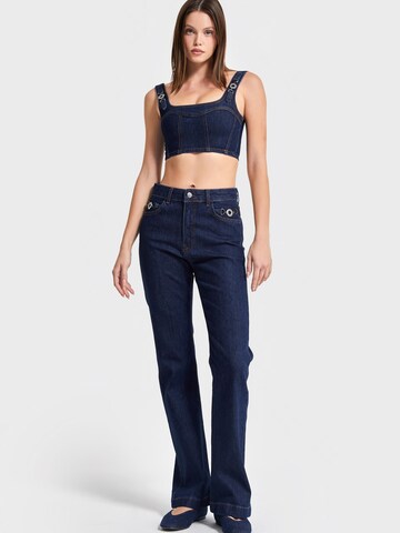 IT'S BASIC Flared Jeans 'Flare Mid Rise Jeans' in Blauw: voorkant