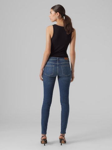 VERO MODA Skinny Jeans 'LUX' in Blau