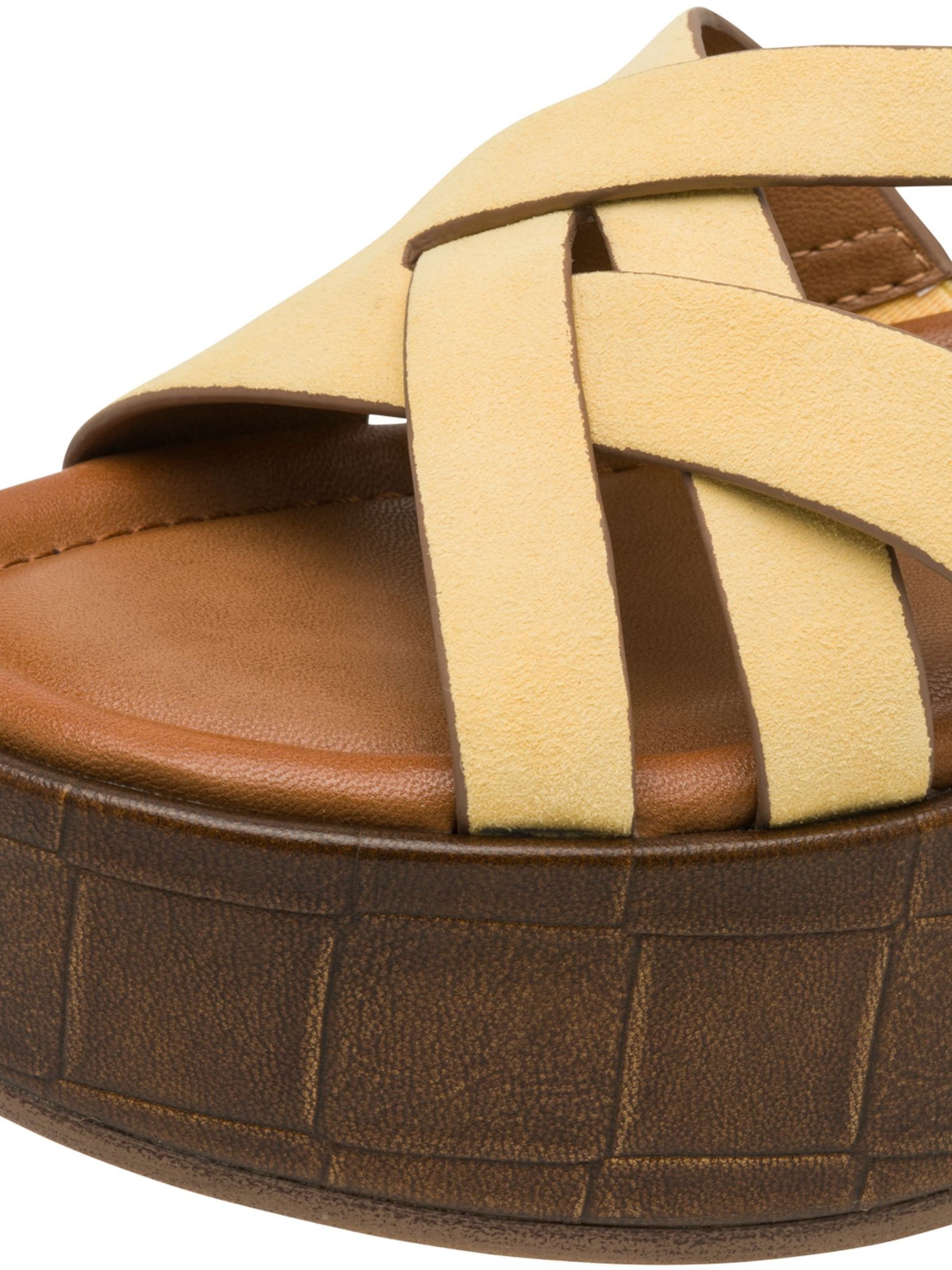 Sandales Tamaris en jaune