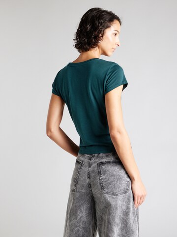 GUESS T-Shirt in Grün