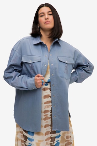 Studio Untold Blouse in Blue: front