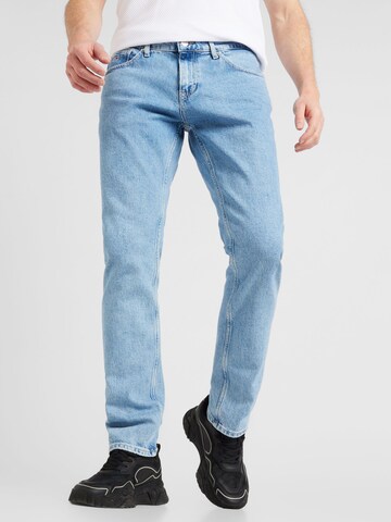 Tommy Jeans Regular Jeans 'SCANTON SLIM' in Blauw: voorkant