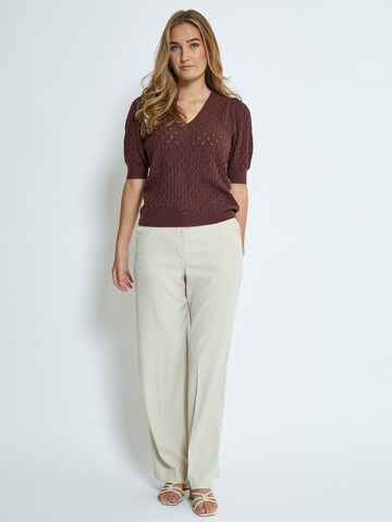 Pull-over 'Rosalia' Peppercorn en rouge