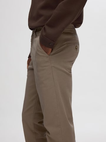 SELECTED HOMME Слим Брюки-чинос 'New Miles' в Коричневый