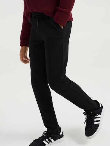 WE Fashion Slim fit Pants in Black