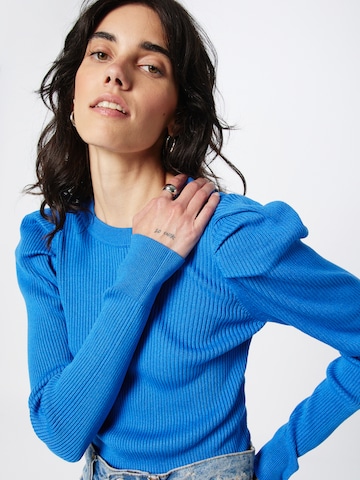 SELECTED FEMME Sweter 'ISLA' w kolorze niebieski
