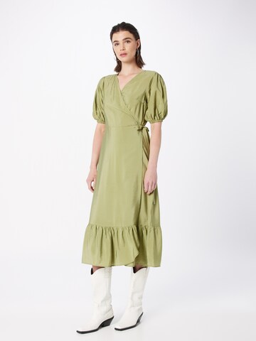 Robe Moves en vert : devant