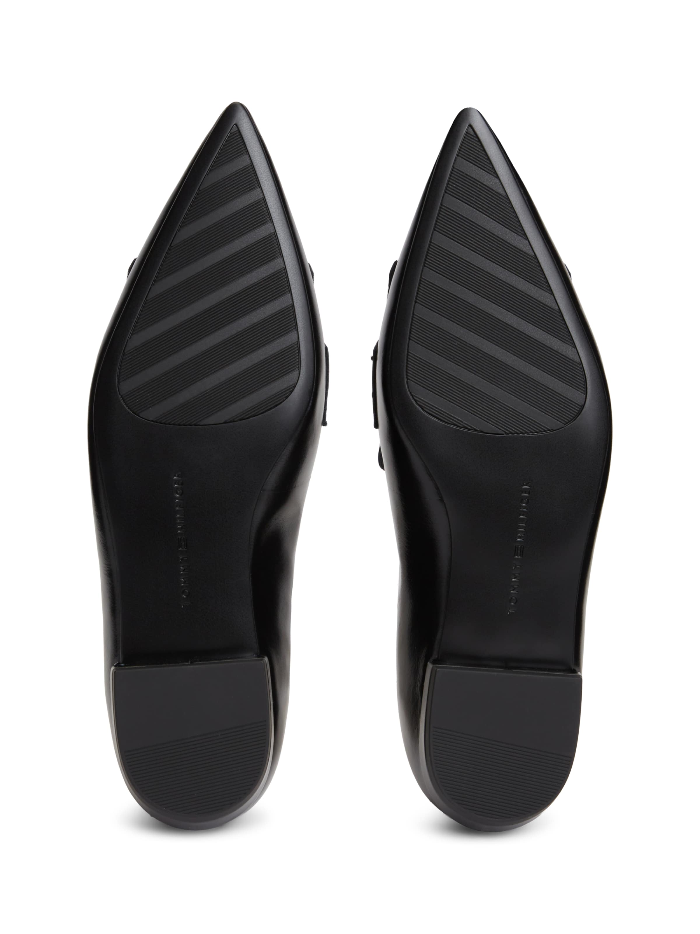 Chaussure basse TOMMY HILFIGER en noir