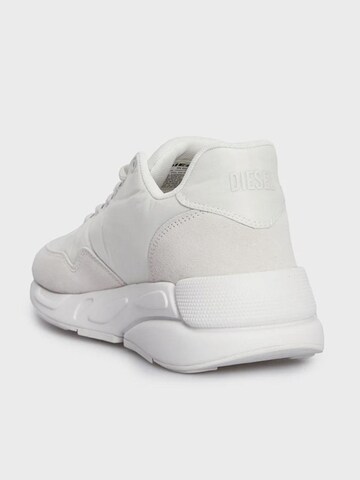 Baskets basses 'S-SERENDIPITY LIGHT' DIESEL en blanc