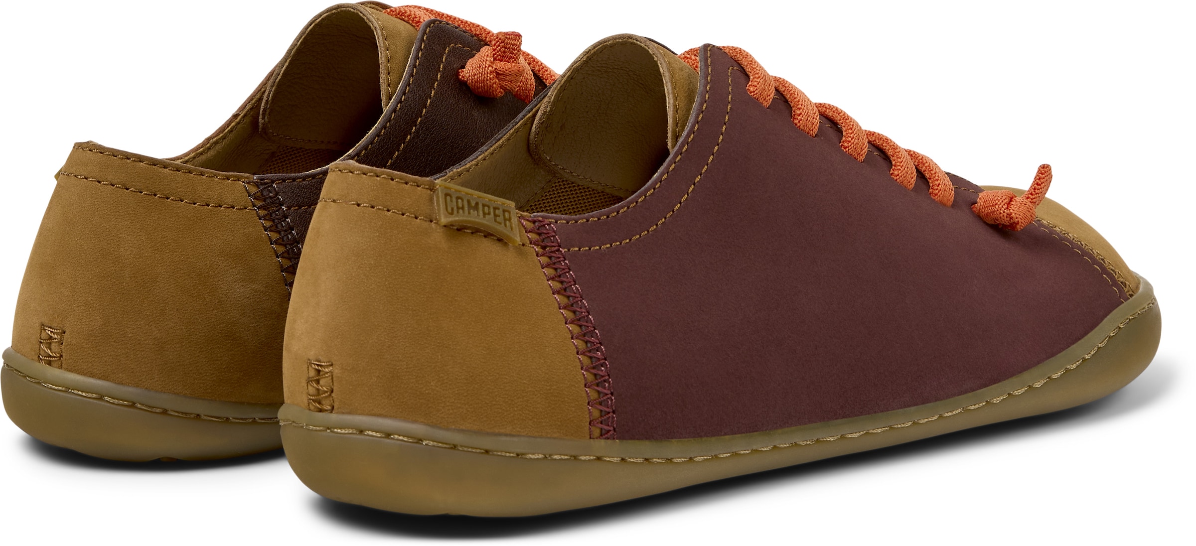 Baskets basses 'Peu Cami' CAMPER en marron