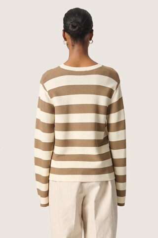 SOAKED IN LUXURY Trui 'Lidya' in Beige