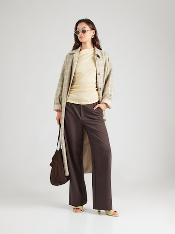 & Other Stories T-shirt i beige