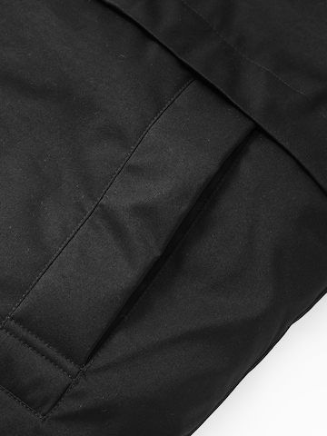 ALLTHEMEN Winter Coat 'Eishauch' in Black