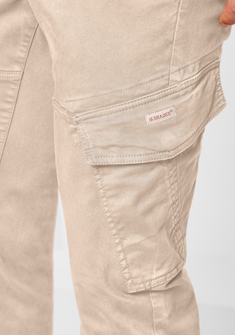 REDPOINT Tapered Cargo Pants in Beige