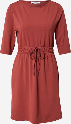 Robe 'Hetty' ABOUT YOU en rouge : devant