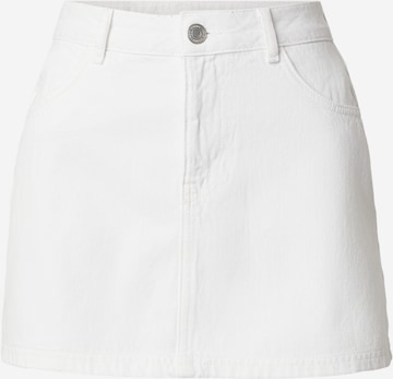 Fustă de la About You x Laura Wontorra pe alb: față