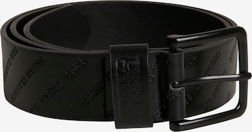 Urban Classics Gürtel in Schwarz: Vorderseite