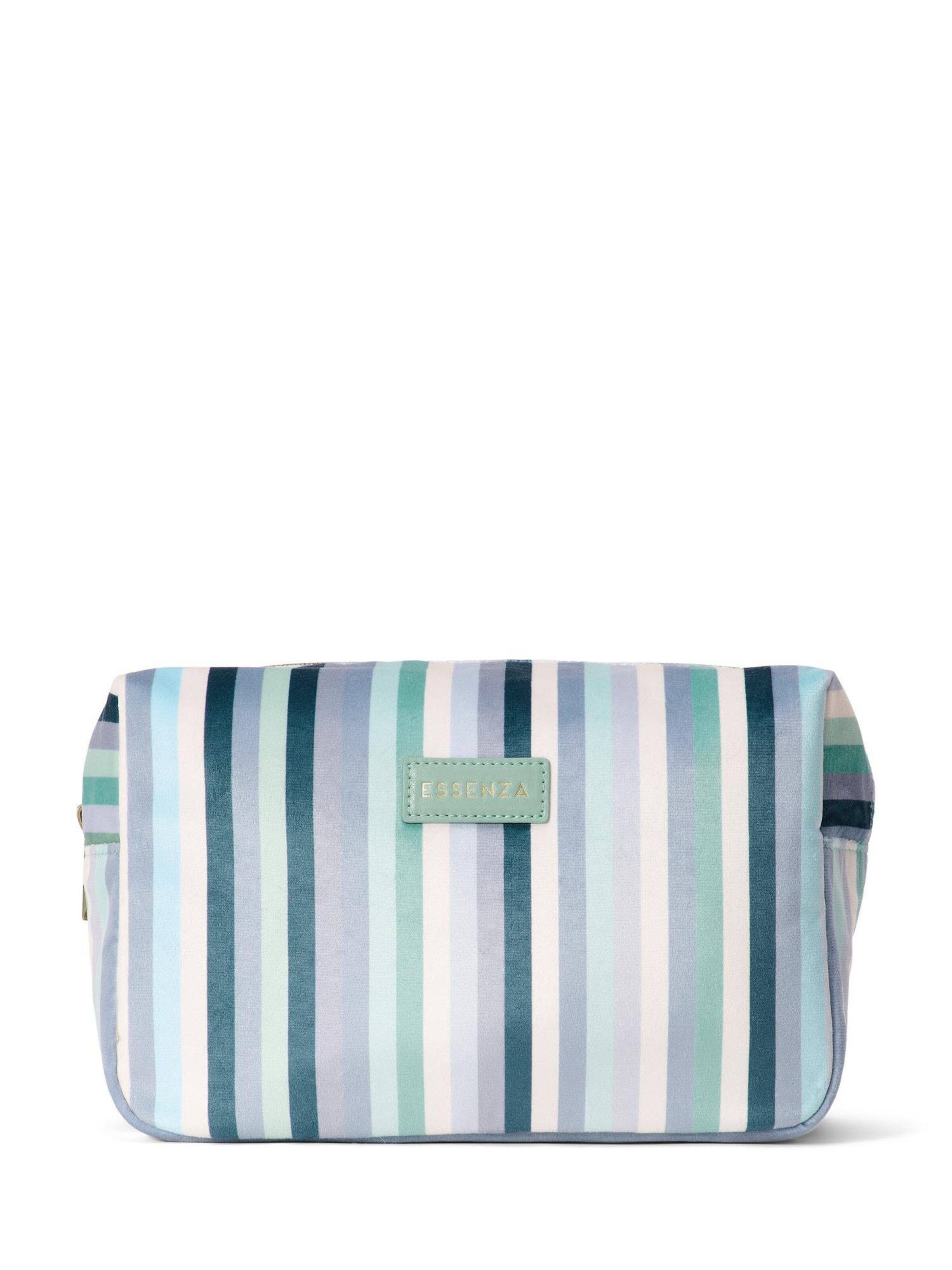 ESSENZA Toiletry Bag 'Pepper Donna' in Green: front