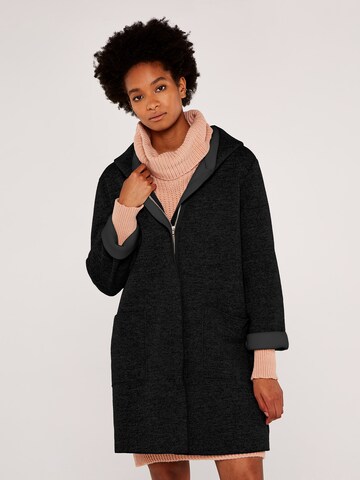 Apricot Wintermantel in Schwarz: Vorderseite
