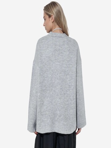 Cardigan Viorna en gris