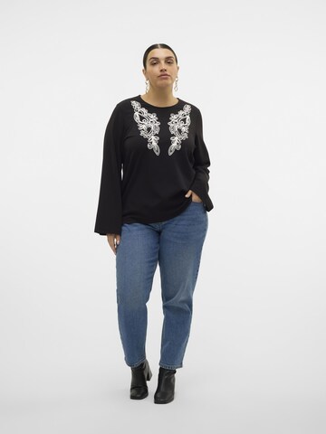 T-shirt 'GIRA' Vero Moda Curve en noir