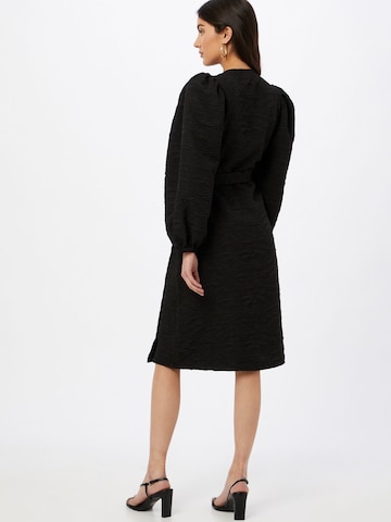 Robe 'Toda' JUST FEMALE en noir