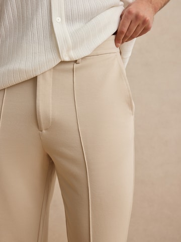 DAN FOX APPAREL - regular Pantalón de pinzas 'Victor' en beige